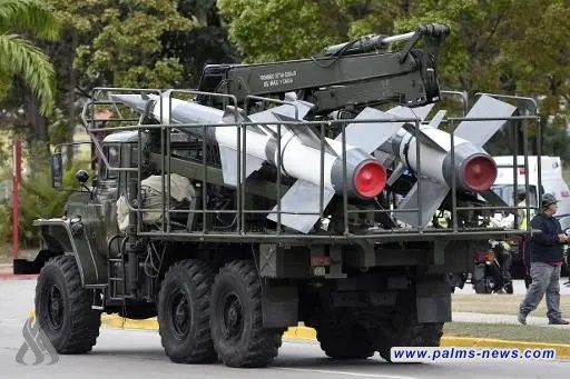 فنزويلا تناور عسكرياً بعد الانتشار العسكري الأميركي قبالة سواحلها